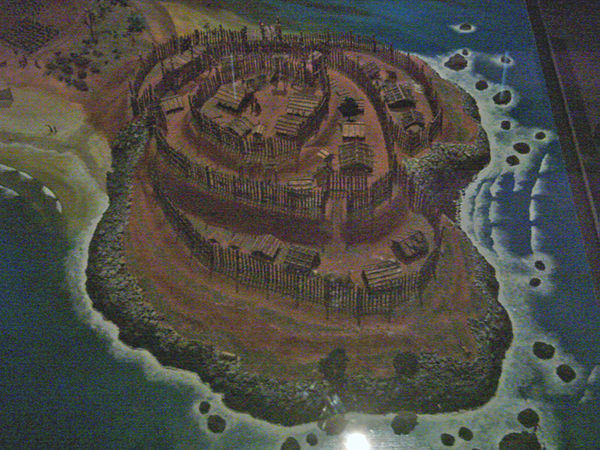 Model of a pā (hillfort) built on a headland. Pā proliferated as competition and warfare increased among a growing population.