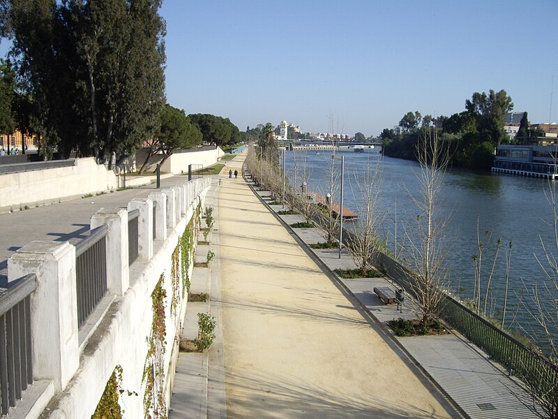 File:Muelle de Nueva York de Sevilla.JPG