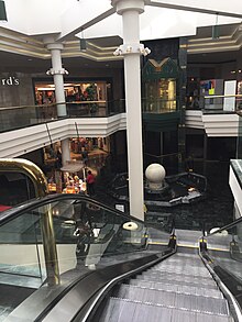 100 Oaks Mall - Wikipedia