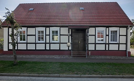 Osterburger Straße 13, Sandau (Elbe)