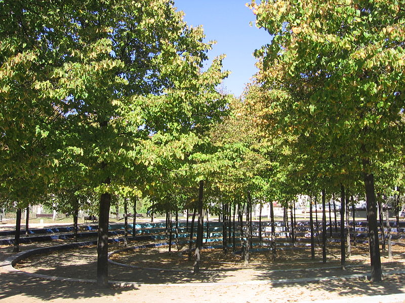 File:Parc Estació Nord2.JPG