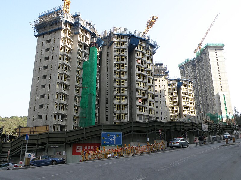 File:Phase 4 of Shui Chuen O Estate under construction in March 2015.JPG