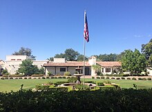 The residence of John and Cindy McCain in Phoenix, Arizona Phoenix-John Mccain House-1951-1.jpg