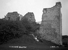 Pickering Castle in around 1910 Pickering Castle YORYM-S208.jpg