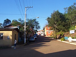 De straat Rua Uruguai (RS-344) in Porto Mauá