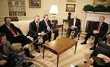 Wagoner with President George W. Bush, Vice President Dick Cheney, Ford CEO Alan Mulally, and Chrysler CEO Tom LaSorda in 2006 President George W. Bush Meets with CEOs of U.S. Automobile Manufacturers.jpg