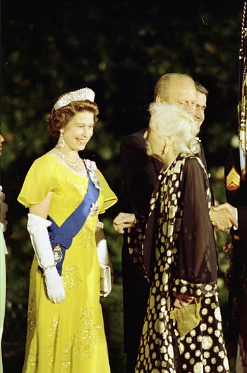 Roosevelt greeting Queen Elizabeth II at the White House State Dinner, 1976