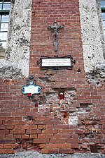 Gedenktafel für Opfer des Bombenangriffes an einem Gebäude der Alten Saline