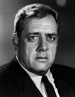 Raymond Burr Canadian actor (1917–1993)