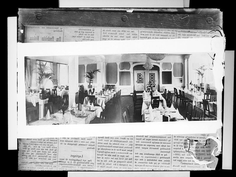 File:Repro, interiør, restaurant - no-nb digifoto 20140819 00121 NB NS NM 12672.jpg