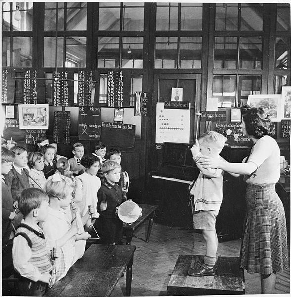 File:Roman Catholic Elementary School- Life at St Joseph's, Upper Norwood, 1943 D14456.jpg