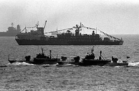 Romanian naval ships in 1992.jpg