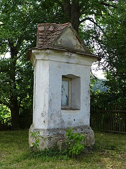 Rozseč - kaplička.JPG