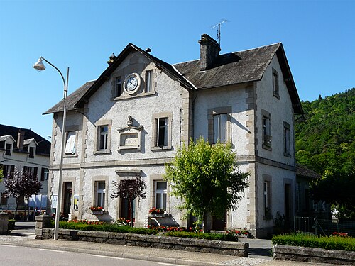 Plombier dégorgement canalisation Saint-Chamant (19380)