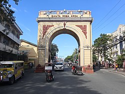 Santa Rosa Arch (Rizal Boulevard, Santa Rosa, Laguna; 12-23-2021).jpg