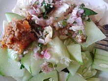 Salad with Creole sauce Sauce chien maison sur une salade, Martinique.jpg