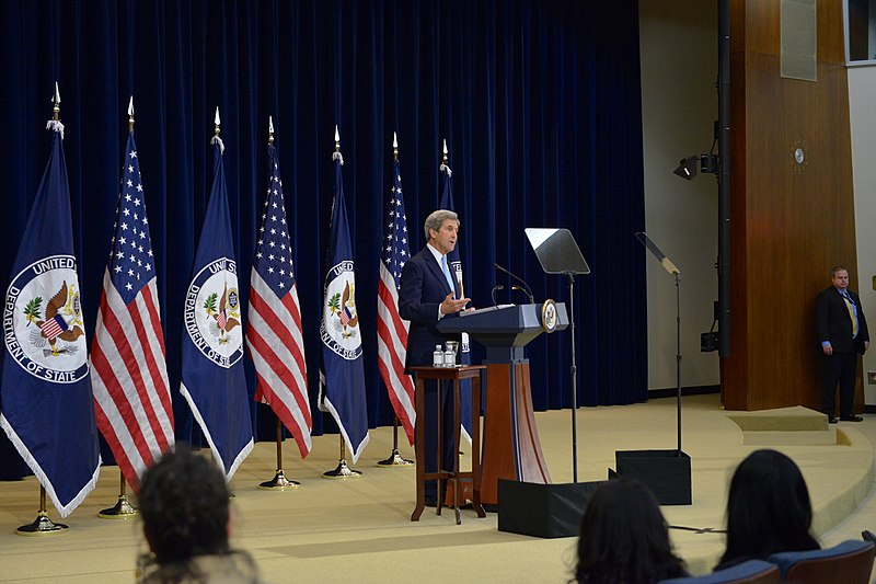 File:Secretary Kerry Delivers Remarks on Middle East Peace in Washington (31824925091).jpg