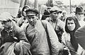 II. Dünya Savaşı yıllarında Besarabya ve Bukovina'ya Kızıl Ordu birliklerinin girişinin ardından göç ettirilen Rumen mülteciler. 1942