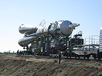 Транспортирането на „Союз ТМА-15“ до стартовата площадка