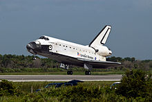 Endeavour lands after STS-127 at the Kennedy Space Center Shuttle Landing Facility Space Shuttle Endeavour Lands at the Kennedy Space Center on July 31st, 2009..jpg