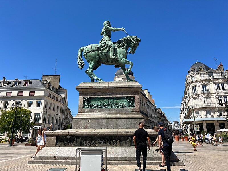 File:Statue Jeanne Arc Place Martroi - Orléans (FR45) - 2022-07-16 - 5.jpg