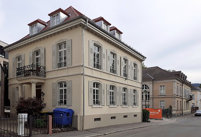 File:Stephanienstraße 9 13 - Baden-Baden 20220923 160621.jpg