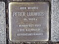 "Hier wohnte Peter Ludwigs, Jg. 1888, verhaftet 1943, tot 3.7.1943 im Gerichtsgefängnis"