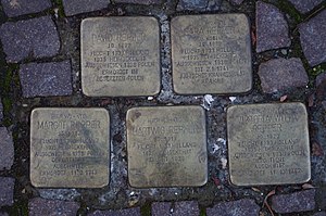 Stolpersteine Familie Repper.jpg