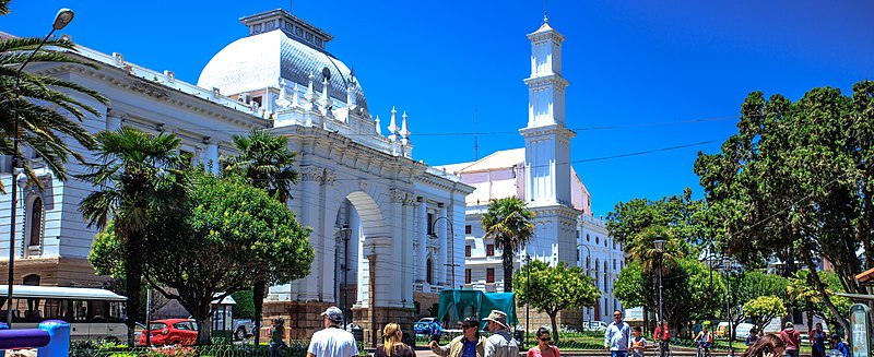 File:Sucre, Bolivia - (24473108879) (cropped).jpg