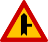 Intersection with a road the users of which must give way, 90° right