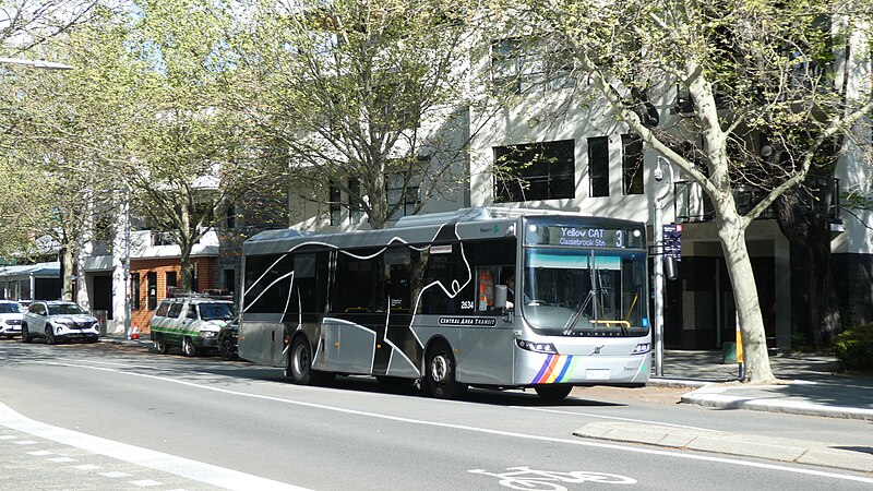 File:Transperth Volvo B8RLE (Volgren Optimus) TP2634 at Royal Street,East Perth.jpg