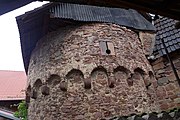 Turmreste der ehemaligen Stadtmauer, wohl gleichzeitig Teil der ehemaligen Schlossbebauung