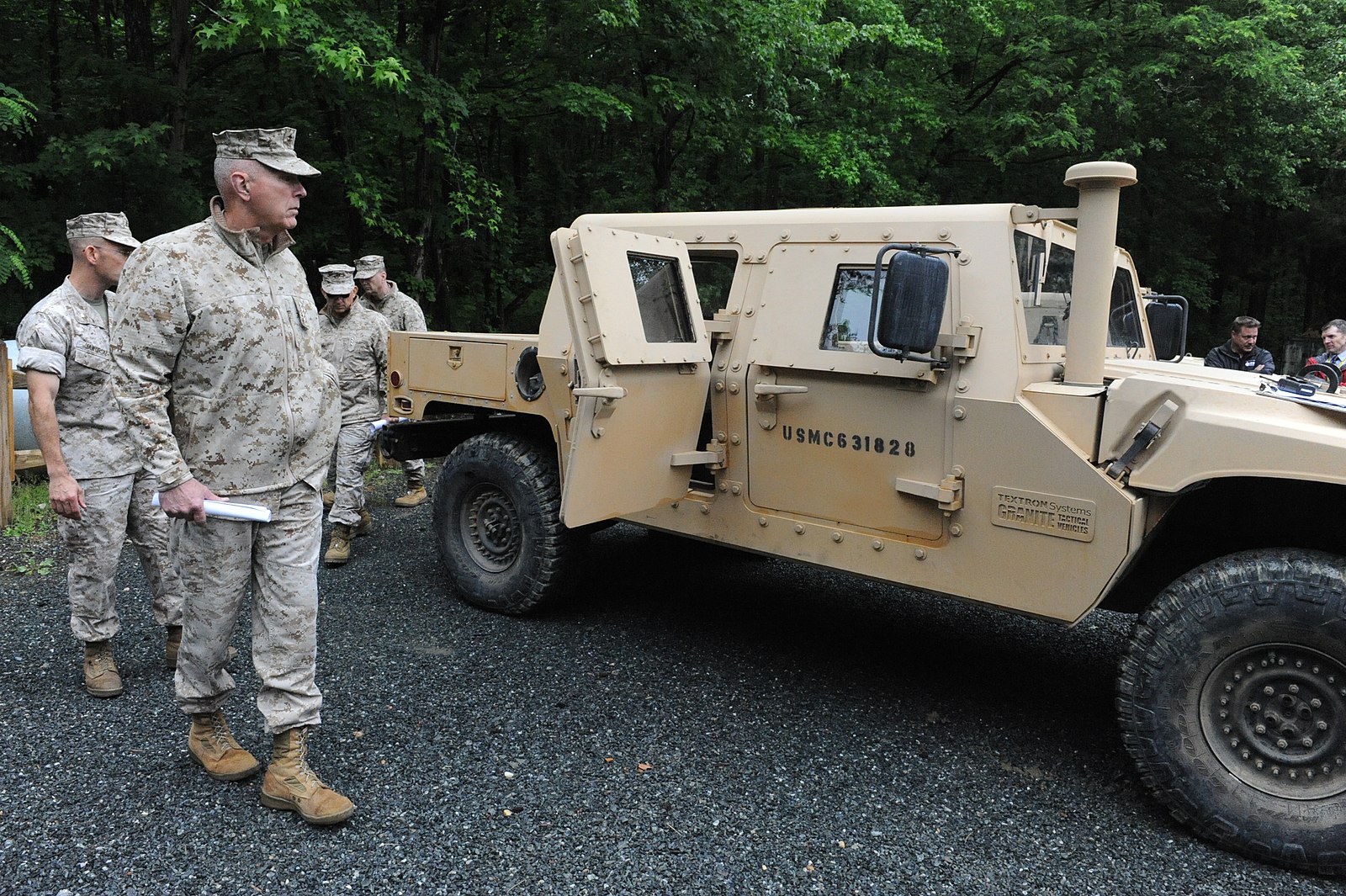 HMMWV 2010