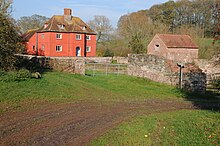 Oberes Rotes Haus, Llanvihangel-Ystern-Llewern.jpg