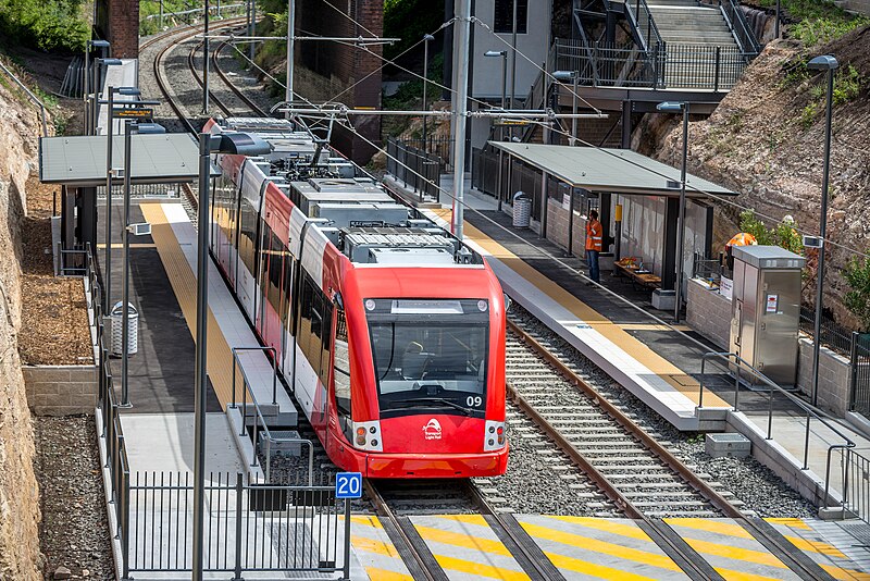 File:Urbos 2 at Dulwich Grove Stop Inner West Light Rail Extension.jpg