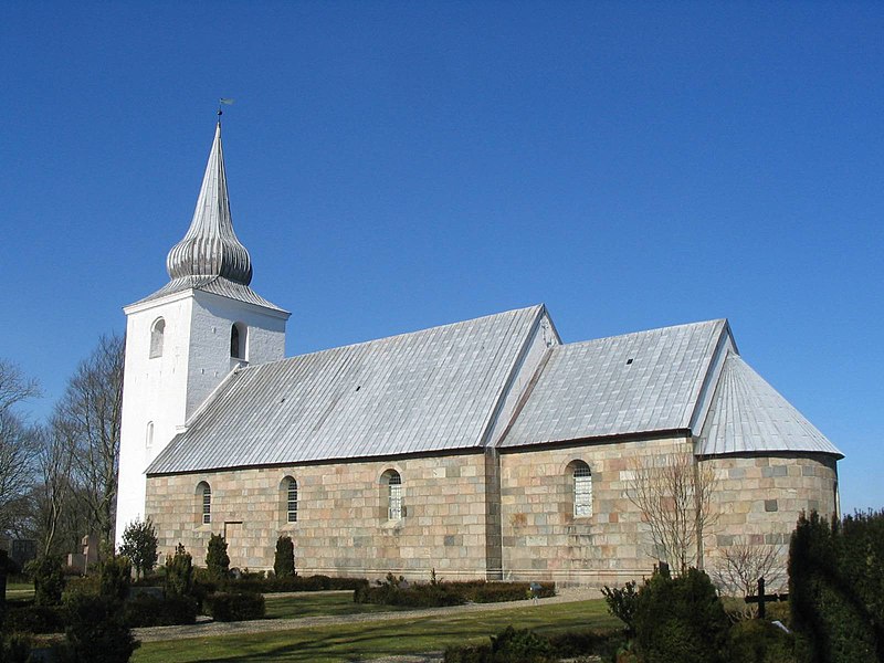 File:Vejrum Kirke - Struer Kommune.jpg