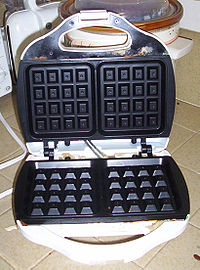 200px-Waffle_iron.JPG