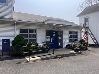 <span class="mw-page-title-main">Weatogue, Connecticut</span> Census-designated place in Connecticut, United States