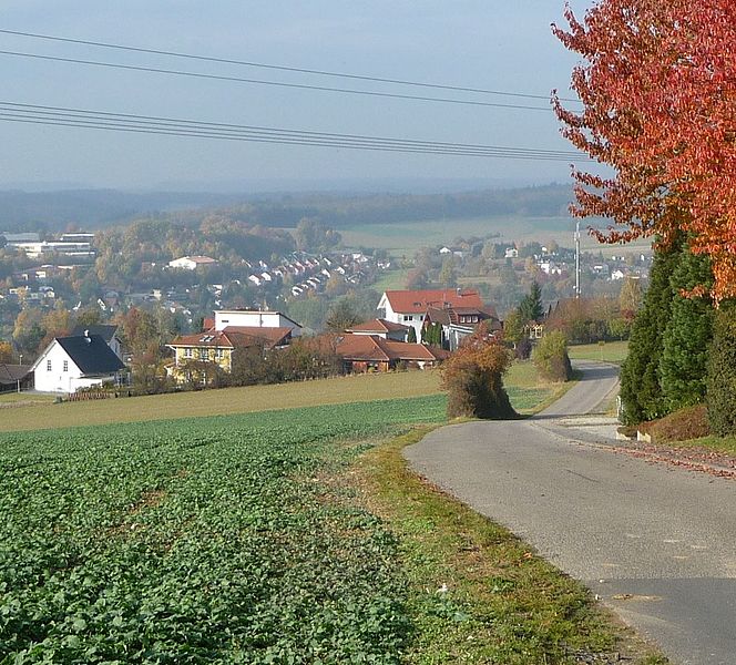 File:Weg am Friedhof - panoramio (1).jpg