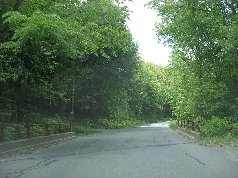 File:Western Massachusetts (4224533091).jpg