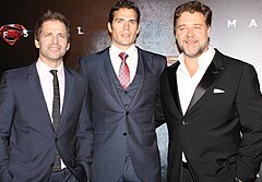 Zack Snyder, Henry Cavill, Russell Crowe (3).jpg