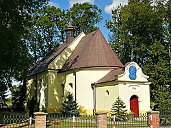 Zespół kościoła p.w. św. Barbary - kościół (fot.2) - Łuszczów I i II, gmina Wólka, powiat lubelski, woj. lubelskie ArPiCh A-638.JPG