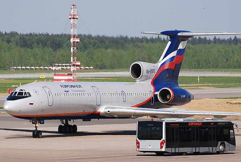 File:"Aeroflot" taxing. (3851518669).jpg