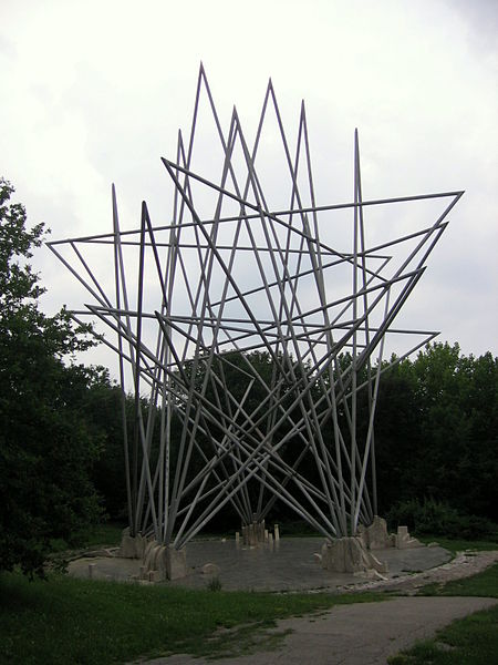 Datei:"Star" monument.jpg