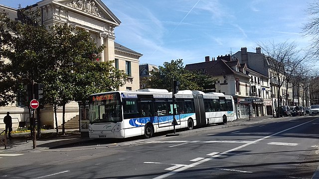 Irisbus Citelis 18 n°TVM80 sur laligne A à Mantes-la-Jolie.