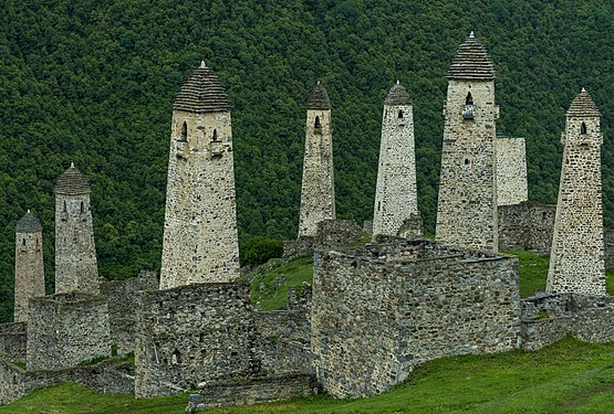 76. Комплекс жилых и боевых башен в Эрзи, Джейрахский район, Ингушетия Автор — Discoverynn