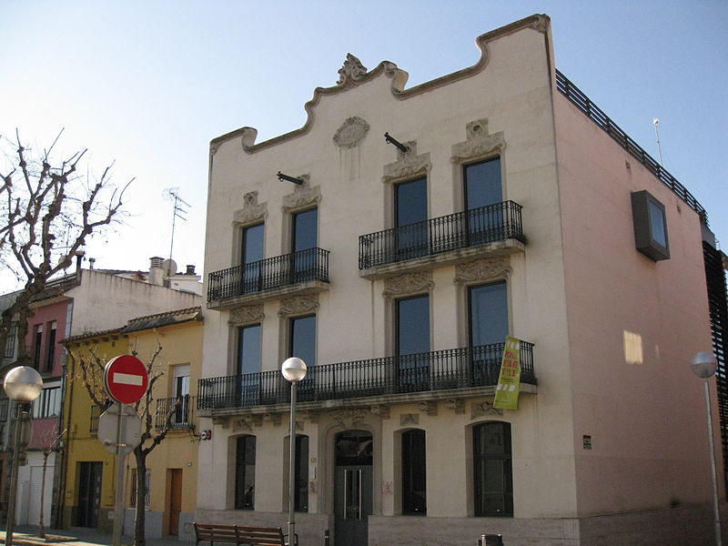 File:010 Museu Abelló, c. Berenguer III, 122.jpg