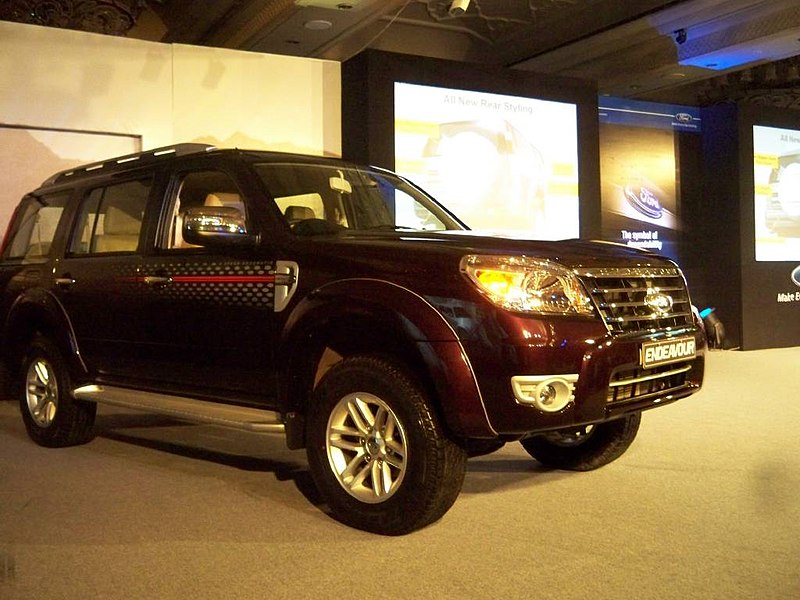 File:2010 Ford Endeavour.jpg