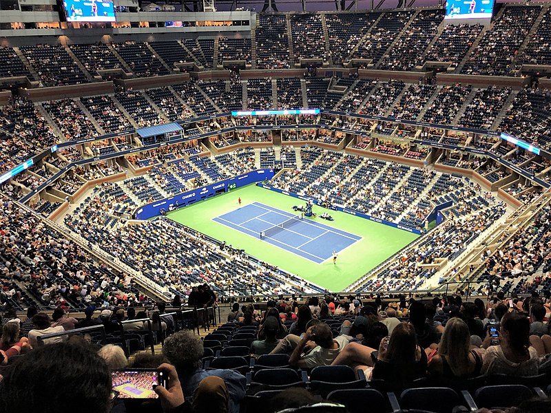 File:2021 US Open Armstrong Sabalenka v. Krejčíková quarter far.JPG