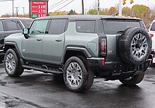 2024 GMC Hummer EV3X SUV, rear left, 10-29-2023.jpg